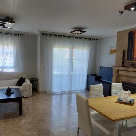 Chalet Urbano En Salamanca ซานตา มาร์ตา เด ตอร์เมส ภายนอก รูปภาพ