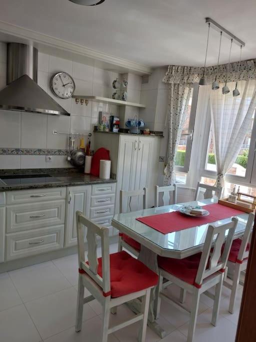 Chalet Urbano En Salamanca ซานตา มาร์ตา เด ตอร์เมส ภายนอก รูปภาพ
